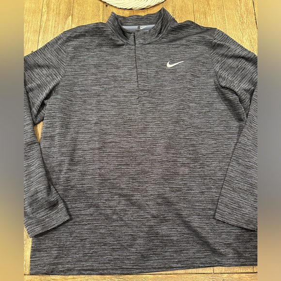 Nike Other - Nike pullover